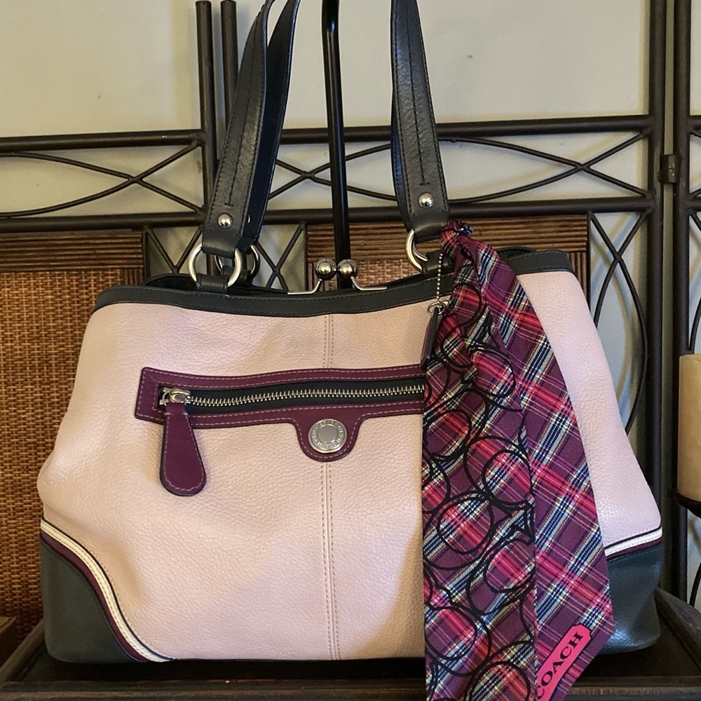 Coach Laura Spectator Bag - Lilac/Navy Kisslock Carryall (SCARF INCLUDED) - Picture 3 of 13